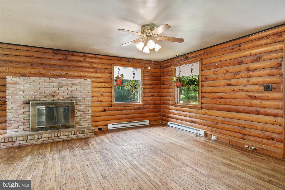 1086 Path Valley Road Fort Loudon, PA 17224 - Photo 7 of 43 Gallery Image 7