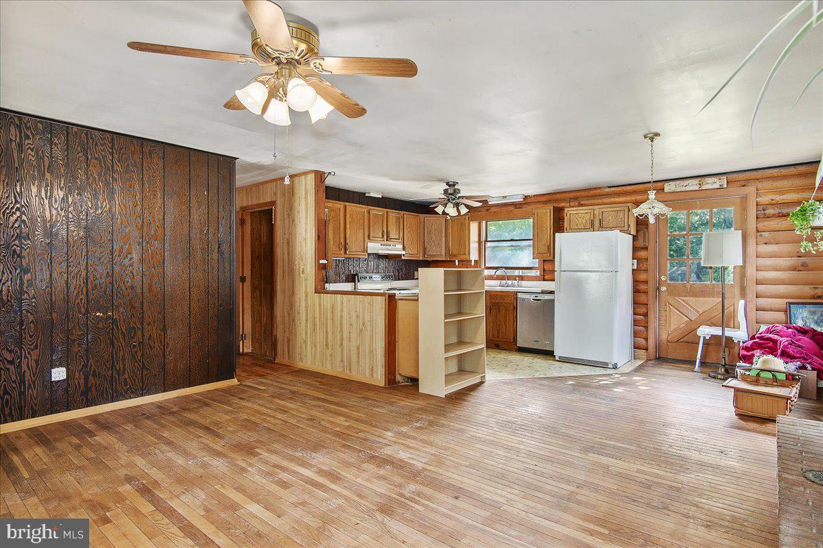 1086 Path Valley Road Fort Loudon, PA 17224 - Photo 10 of 43 Gallery Image 10