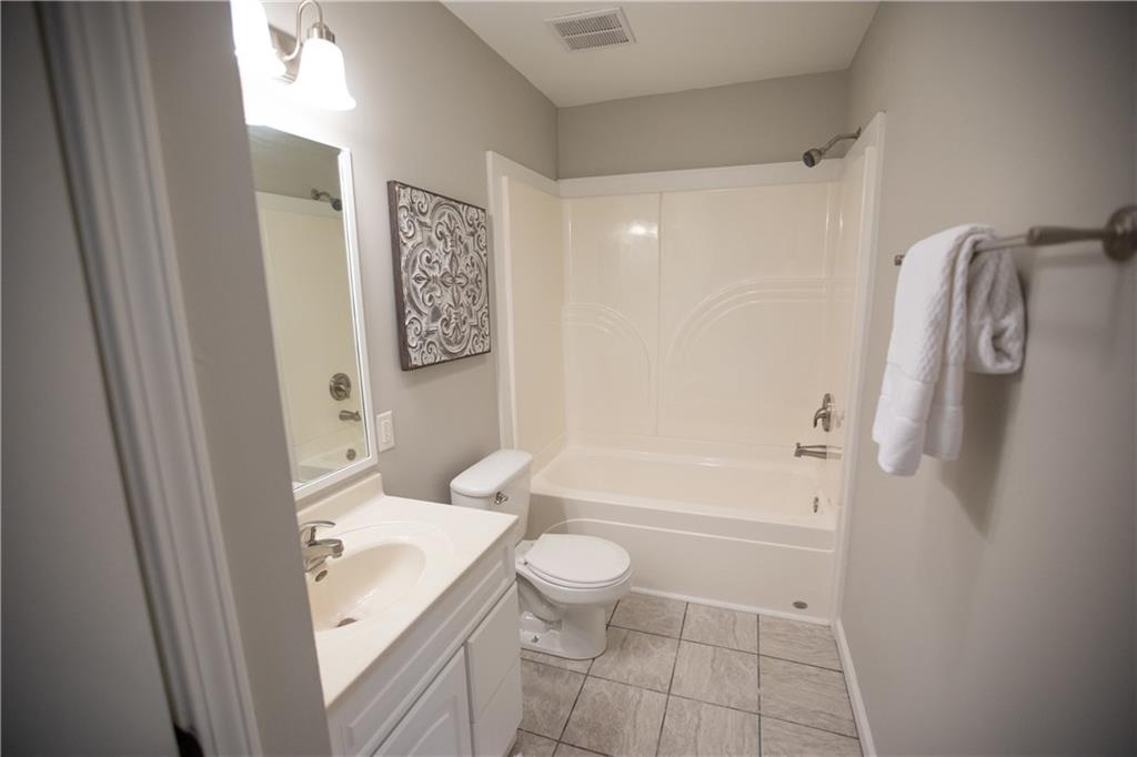 7340 Griffith Road Indianapolis, IN 46227 - Photo 14 of 21 Gallery Image 14