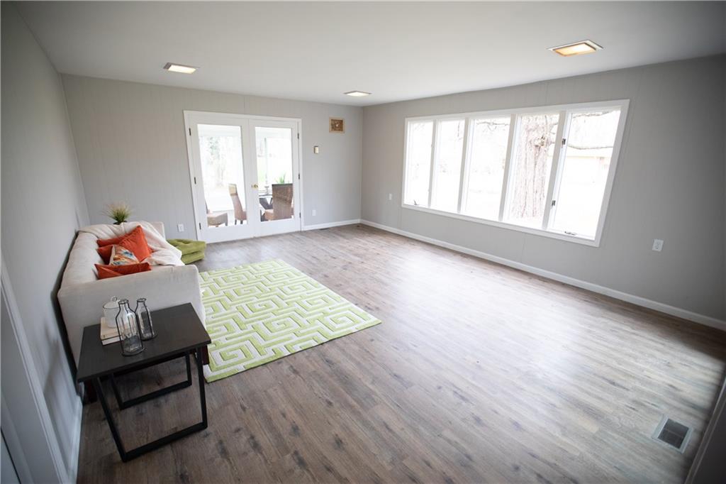 7340 Griffith Road Indianapolis, IN 46227 - Photo 10 of 21 Gallery Image 10