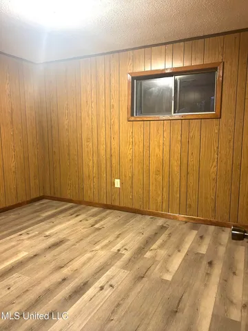 $120,000 | 122 Grenada Lane, Greenwood, MS 38930