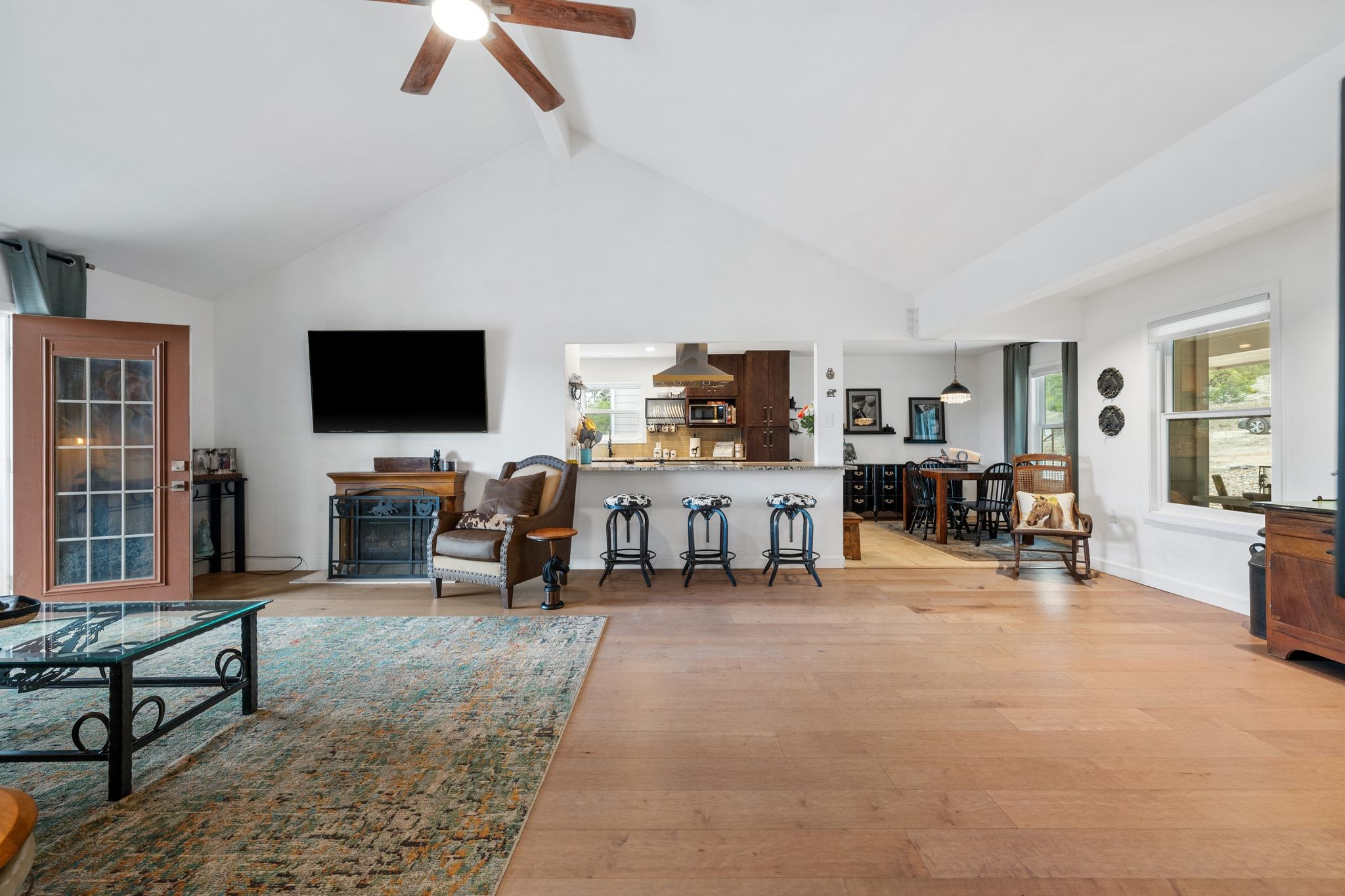 401 Ranchview Drive Johnson City, TX 78636 - Photo 15 of 40 Open concept living, dining and kitchen