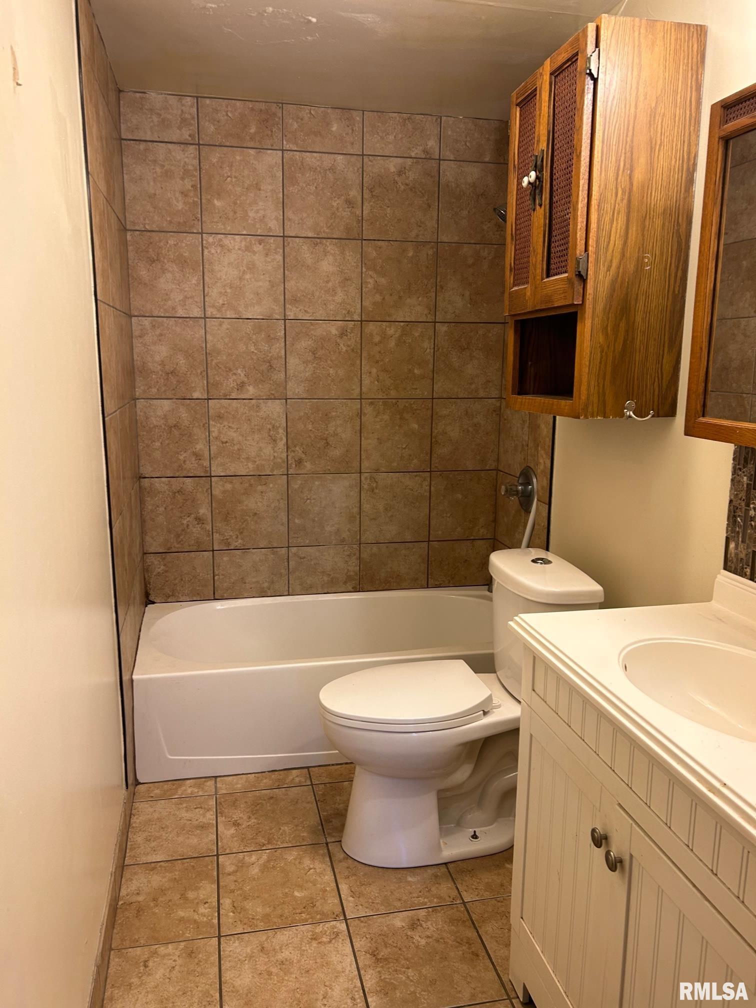 928 Cleveland Avenue Springfield, IL 62704 - Photo 4 of 18