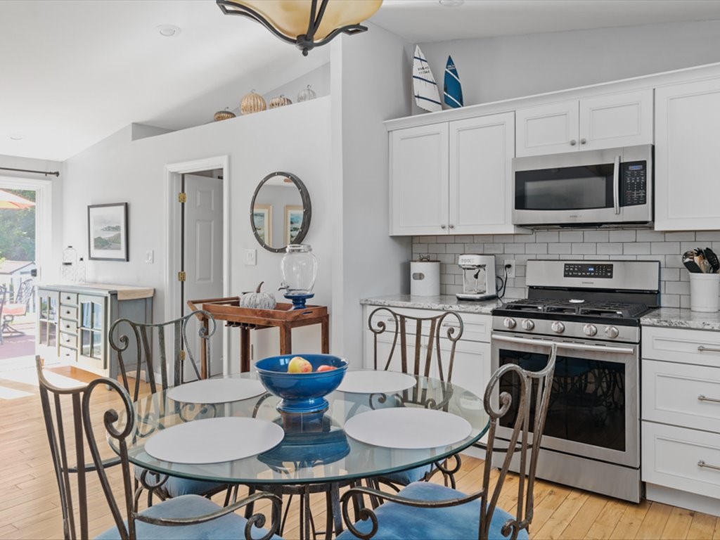 24 Linden Road Narragansett, RI 02882 - Photo 13 of 36