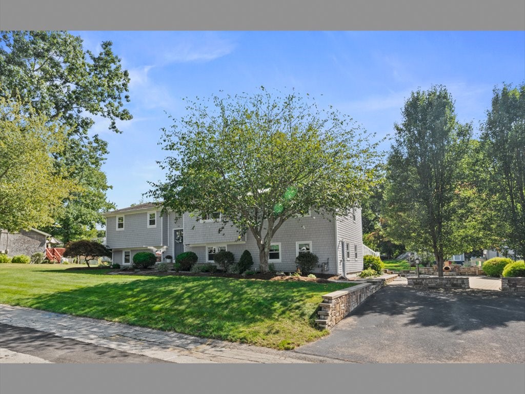 24 Linden Road Narragansett, RI 02882 - Photo 5 of 36