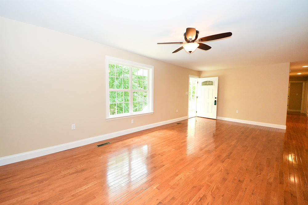 275 Moore Circle Road Charleston, TN 37310 - Photo 4 of 30 275_Moore_Circle_Rd_04
