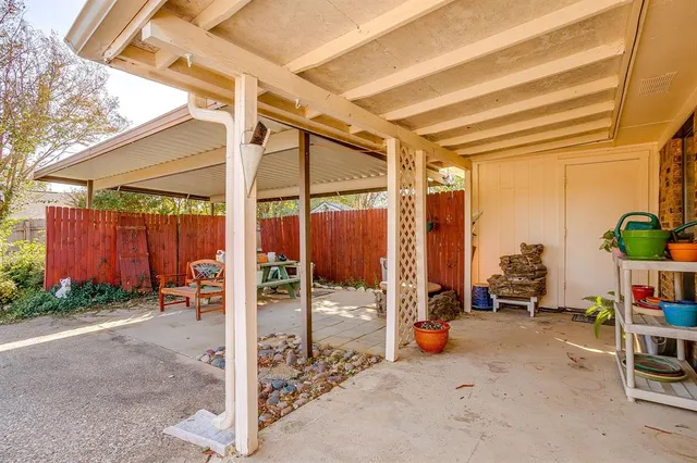 a view of outdoor space