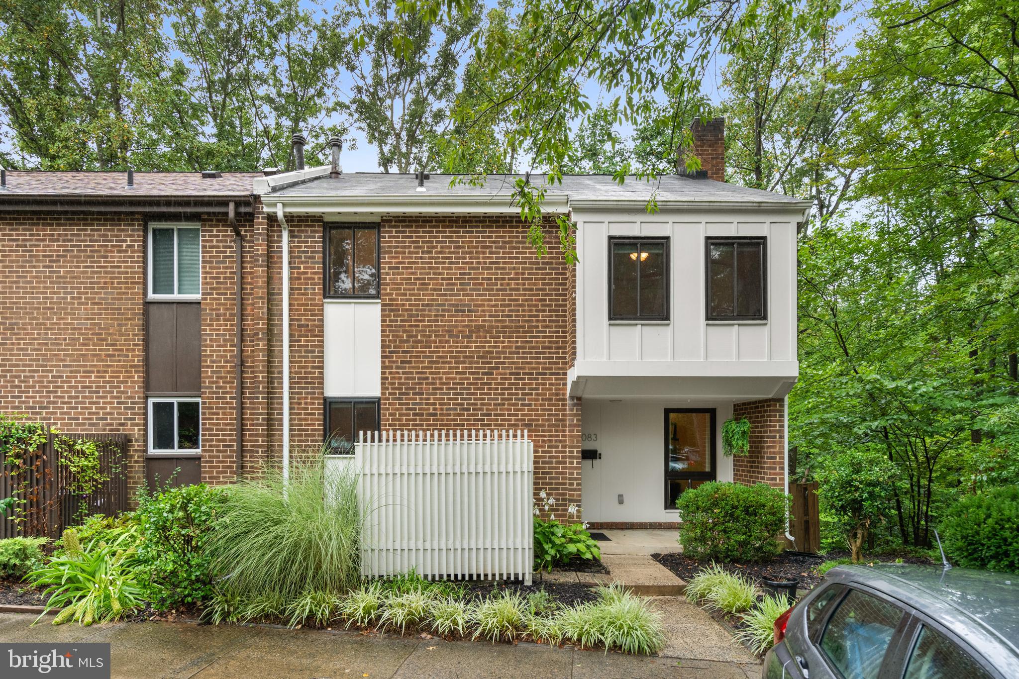 11083 Saffold Way Reston, VA 20190 - Photo 2 of 42