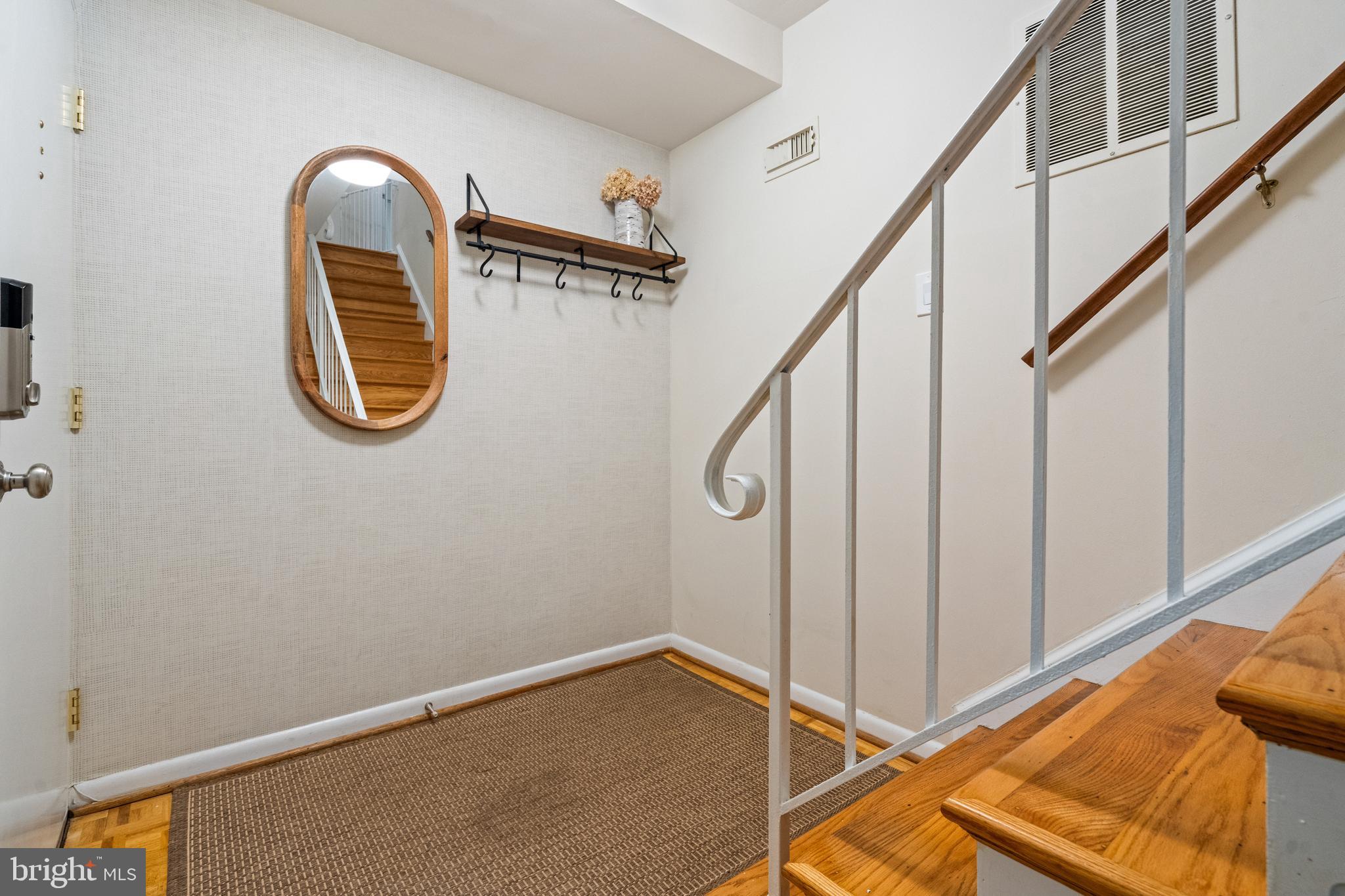 11083 Saffold Way Reston, VA 20190 - Photo 3 of 42