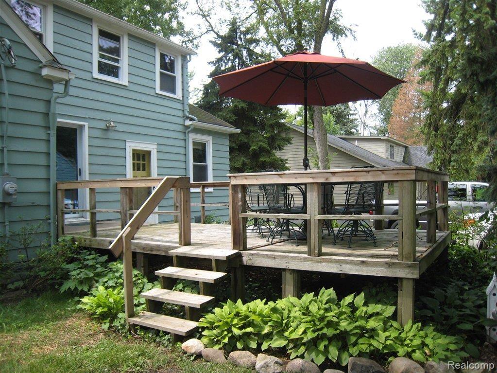 8558 Rucker Road Grosse Ile, MI 48138 - Photo 21 of 25 Deck