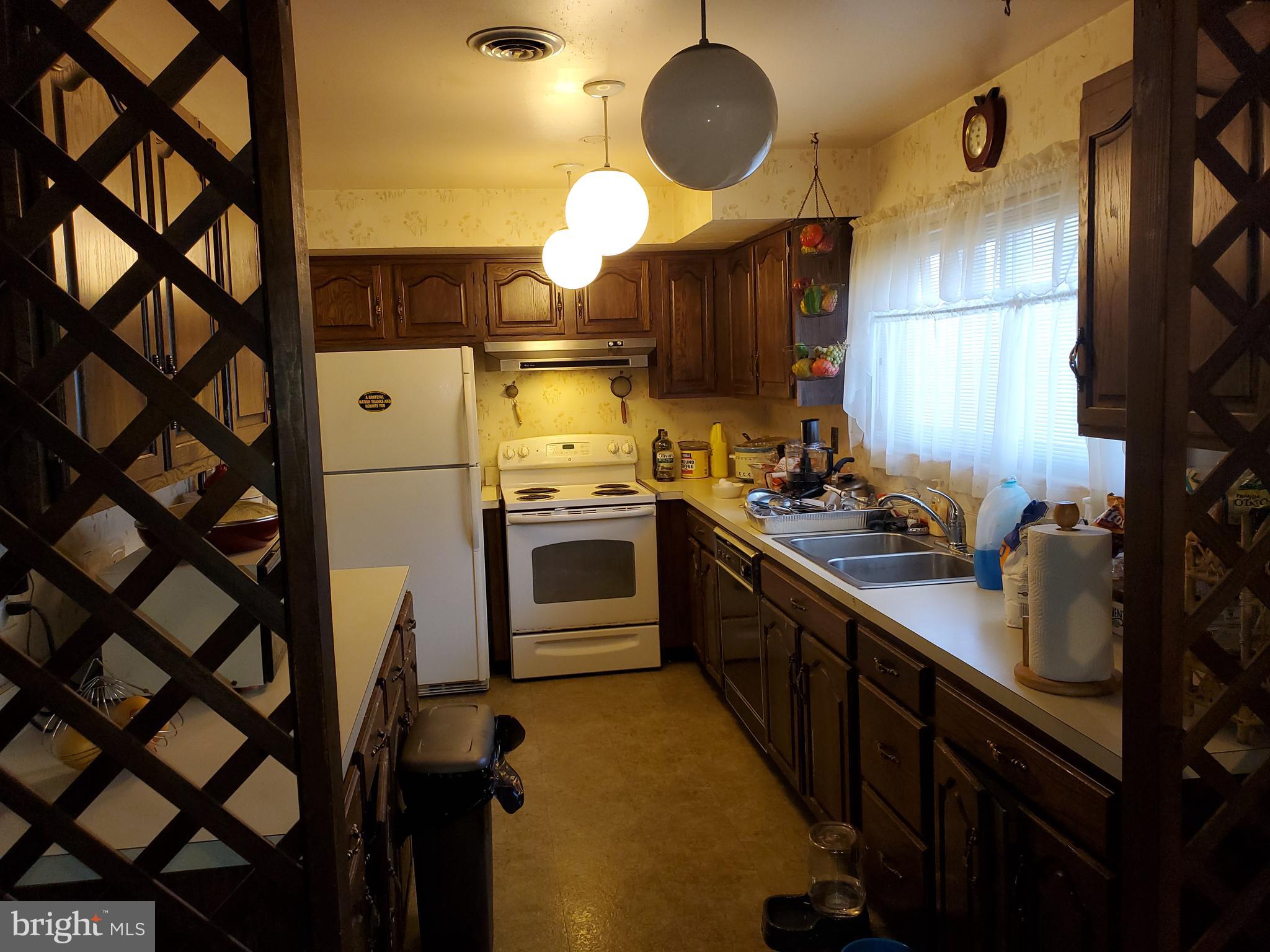 314 Sunset Road Burlington, NJ 08016 - Photo 13 of 32