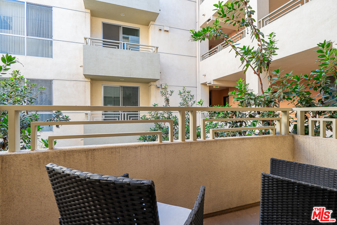 1222 South Westgate Avenue, Unit 205 Los Angeles, CA 90025 - Photo 12 of 30