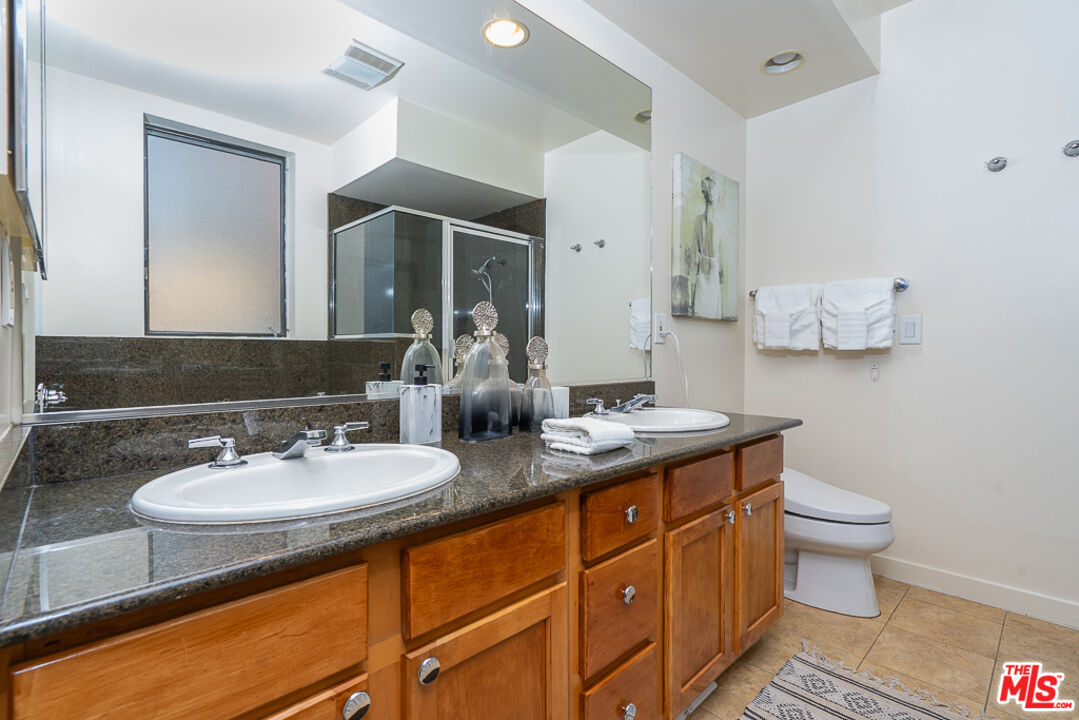 1222 South Westgate Avenue, Unit 205 Los Angeles, CA 90025 - Photo 16 of 30