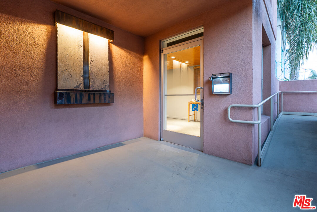 1222 South Westgate Avenue, Unit 205 Los Angeles, CA 90025 - Photo 29 of 30