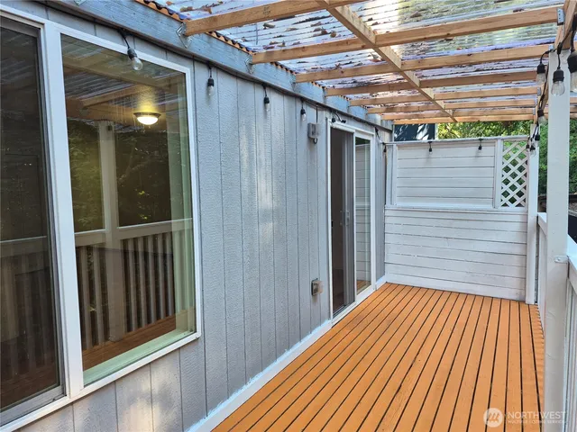 $2,400 | 2066 Northeast Green Glen Lane, Bremerton, WA 98311