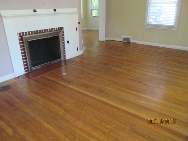 5 Canterbury Road Lynnfield, MA 01940 - Photo 2 of 20 Gallery Image 2