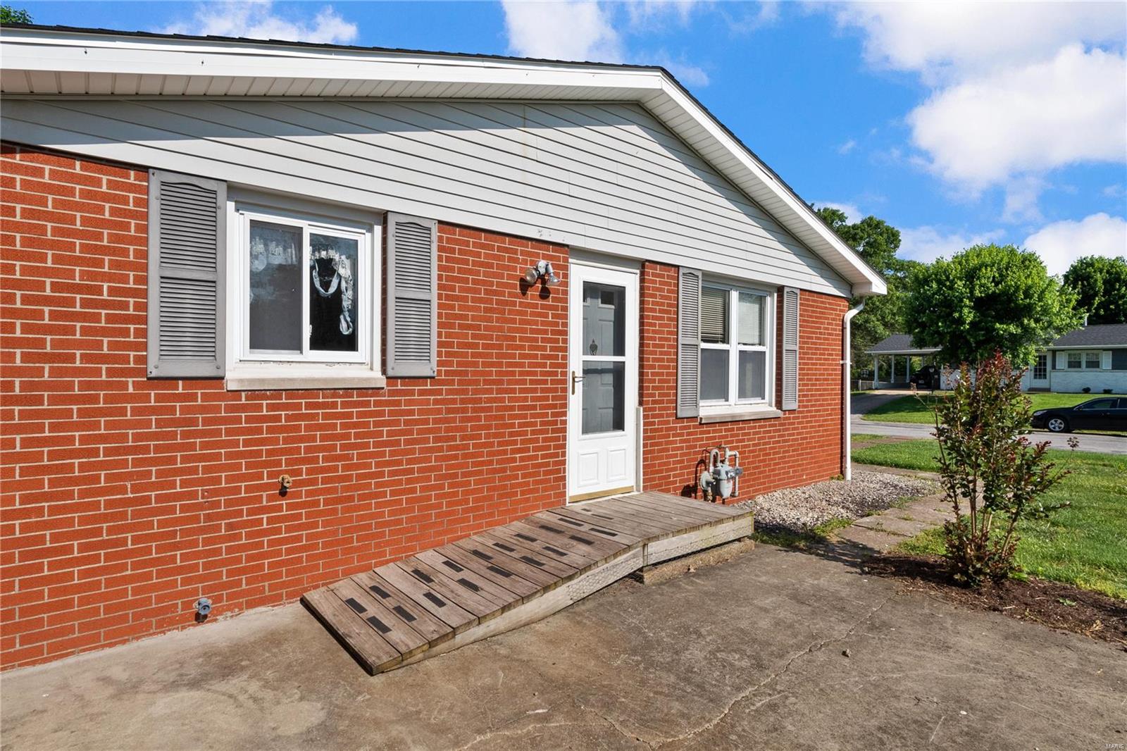 300 Debra Lane Waterloo, IL 62298 - Photo 23 of 28