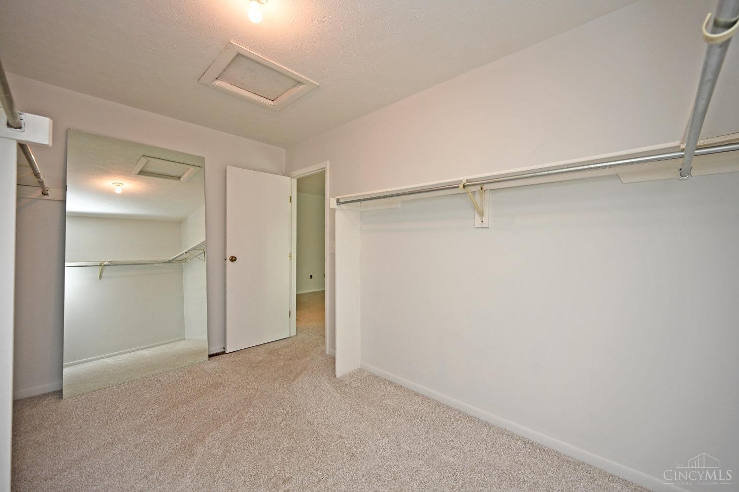 7284 East Galbraith Road Cincinnati, OH 45243 - Photo 39 of 58