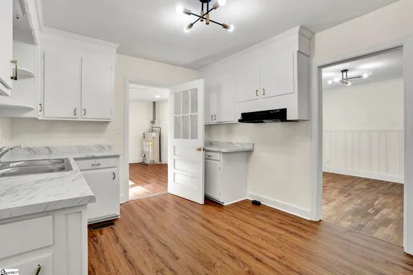 $299,900 | 207 Elm Street, Clinton, SC 29325