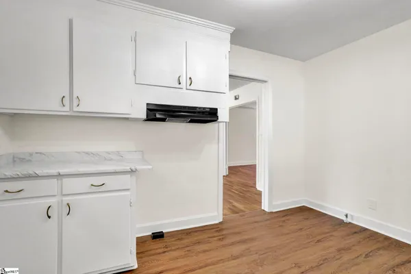 $299,900 | 207 Elm Street, Clinton, SC 29325