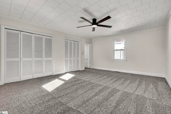 $299,900 | 207 Elm Street, Clinton, SC 29325