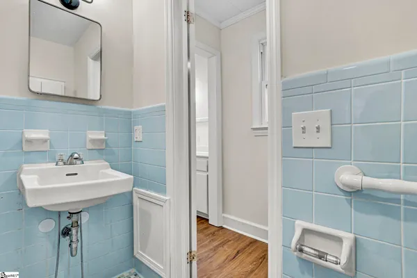 $299,900 | 207 Elm Street, Clinton, SC 29325