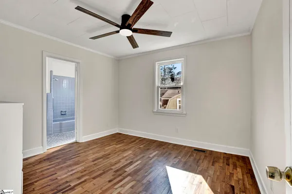 $299,900 | 207 Elm Street, Clinton, SC 29325