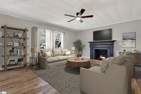 $298,900 | 207 Elm Street, Clinton, SC 29325