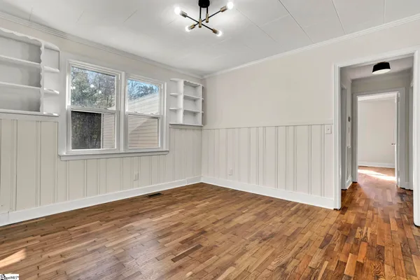 $299,900 | 207 Elm Street, Clinton, SC 29325