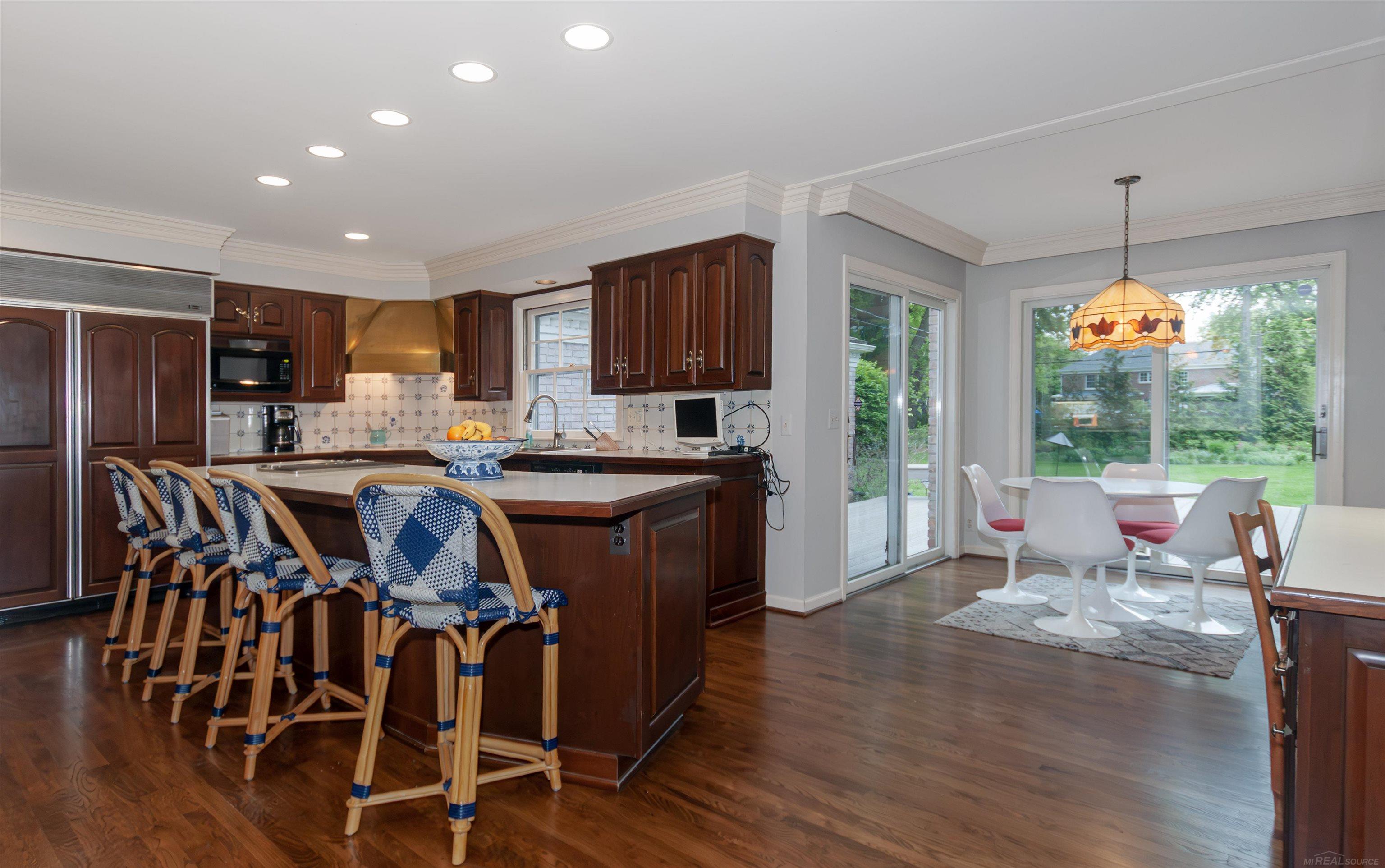 570 Oxford Road Grosse Pointe, MI 48236 - Photo 27 of 99 50141978-69f97163-87b9-4249-9b31-b79dc9792784.JPG