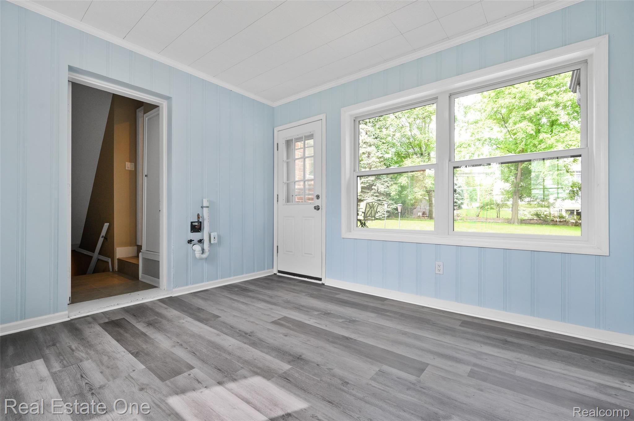 2470 West Tienken Road Rochester, MI 48306 - Photo 17 of 31 2470-W-Tienken-Road-23.jpg