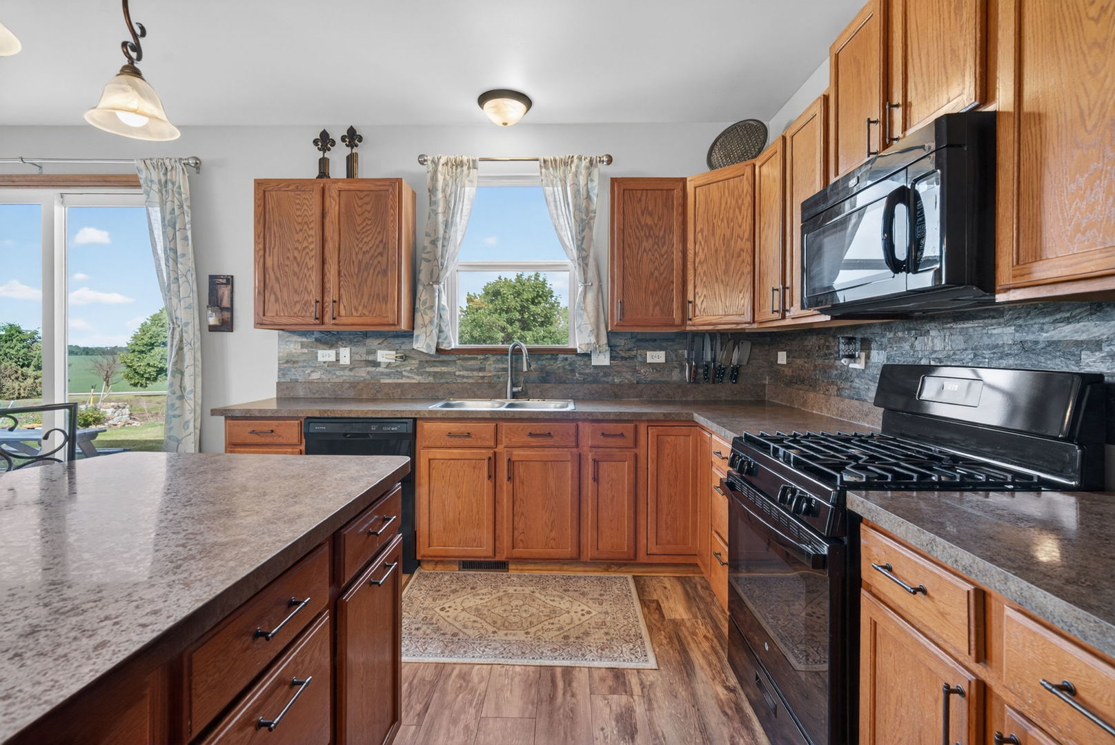 905 Avalon Way Minooka, IL 60447 - Photo 22 of 51