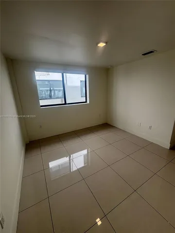$2,100 | 829 Southwest 18th Avenue, Unit 210, Miami, FL 33135