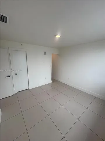 $2,100 | 829 Southwest 18th Avenue, Unit 210, Miami, FL 33135