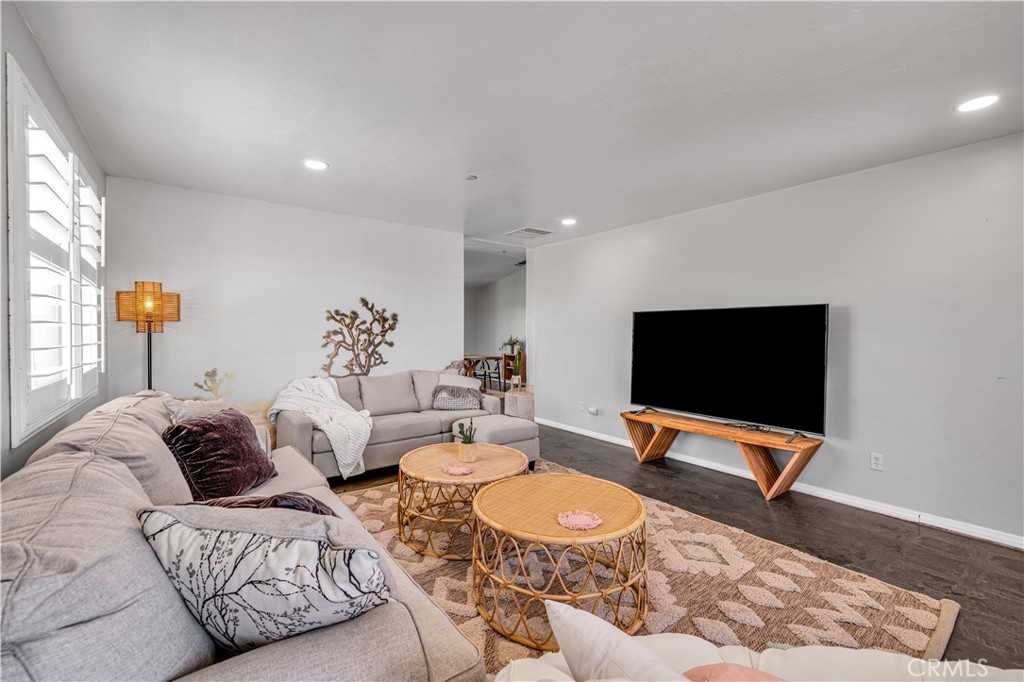7381 Sunset Road Joshua Tree, CA 92252 - Photo 5 of 39