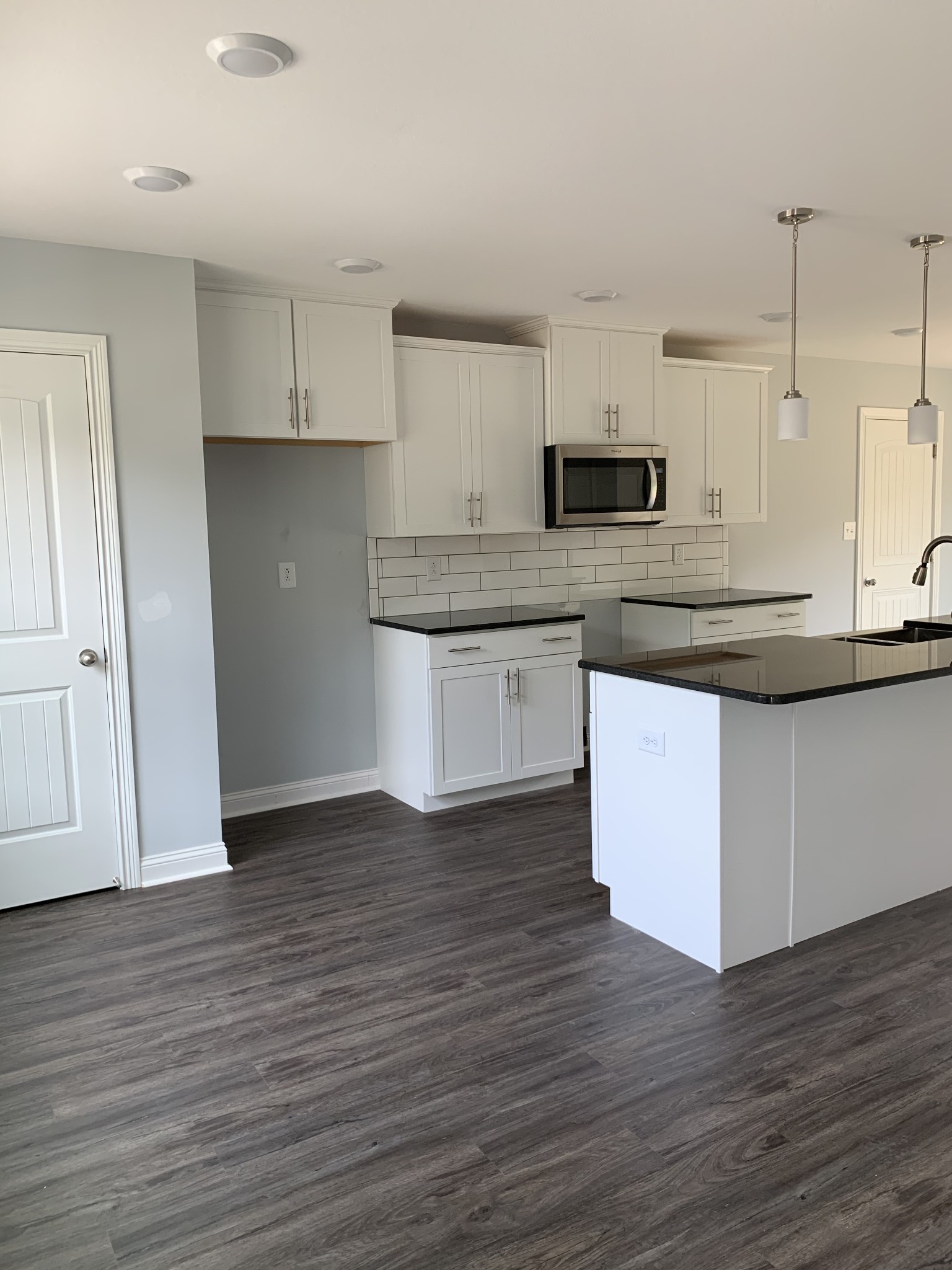 1685 Rains Road Clarksville, TN 37042 - Photo 4 of 16 Gallery Image 4
