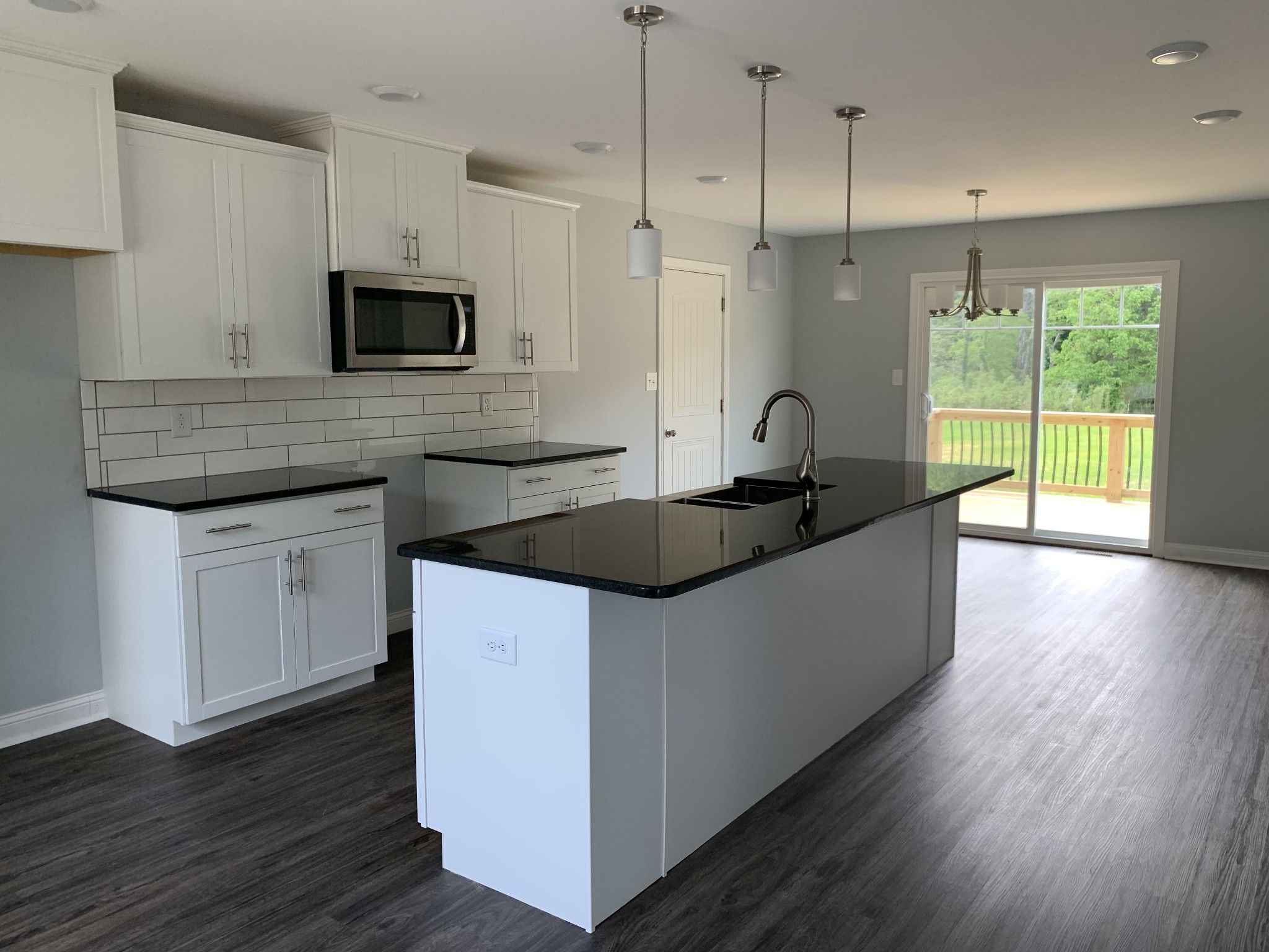 1685 Rains Road Clarksville, TN 37042 - Photo 5 of 16 Gallery Image 5