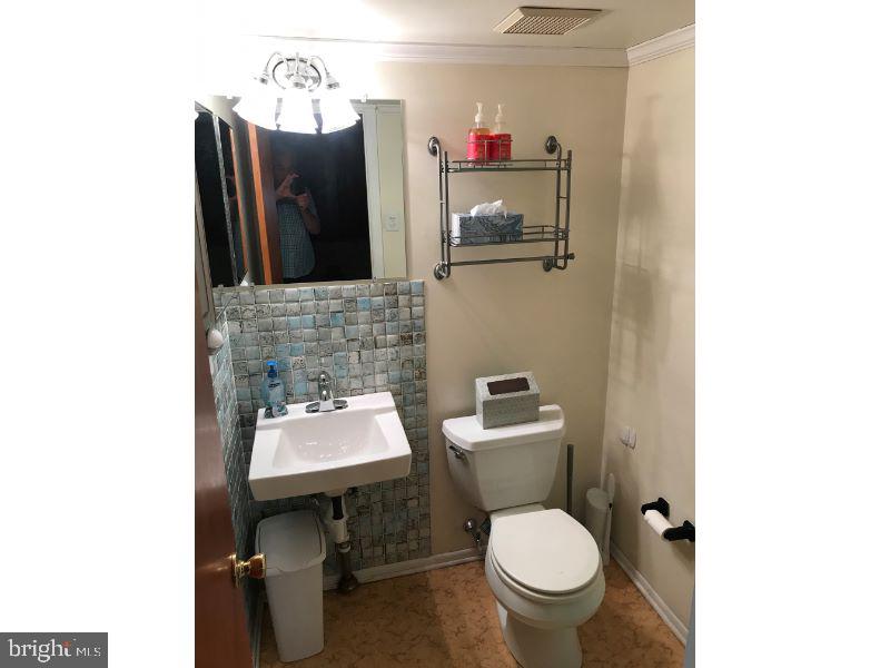 15151 Ina Drive Philadelphia, PA 19116 - Photo 13 of 17 Gallery Image 13