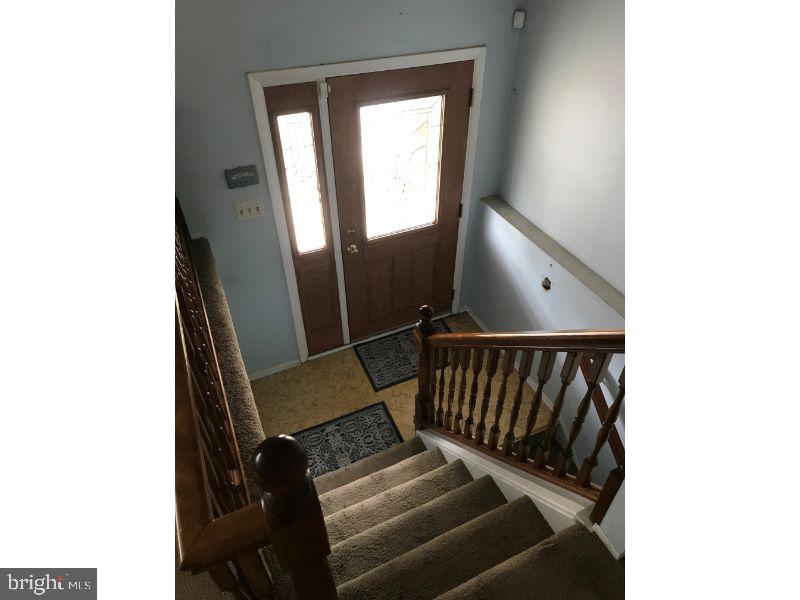 15151 Ina Drive Philadelphia, PA 19116 - Photo 3 of 17 Gallery Image 3