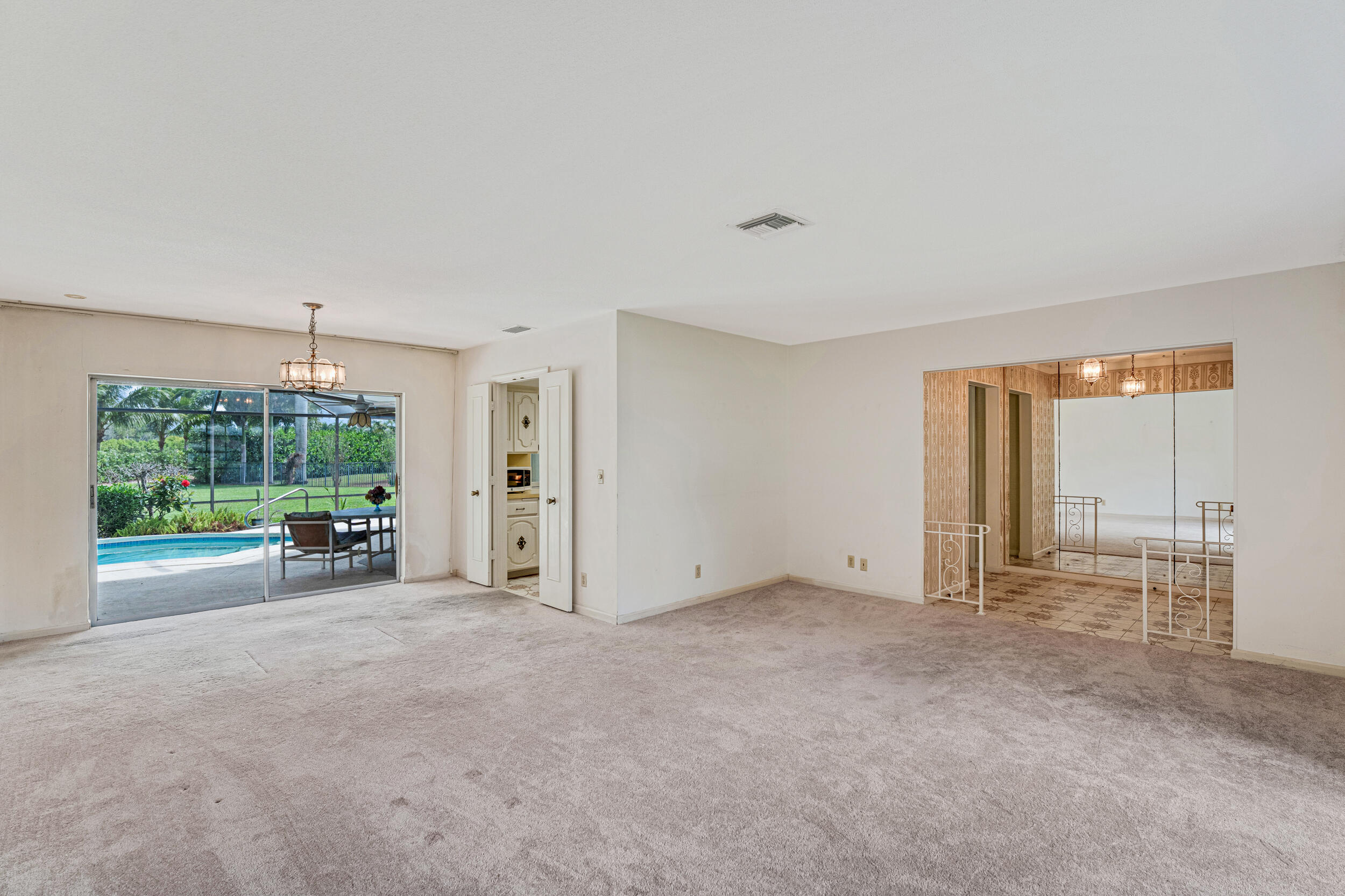22086 East Soliel Circle Boca Raton, FL 33433 - Photo 13 of 47 09