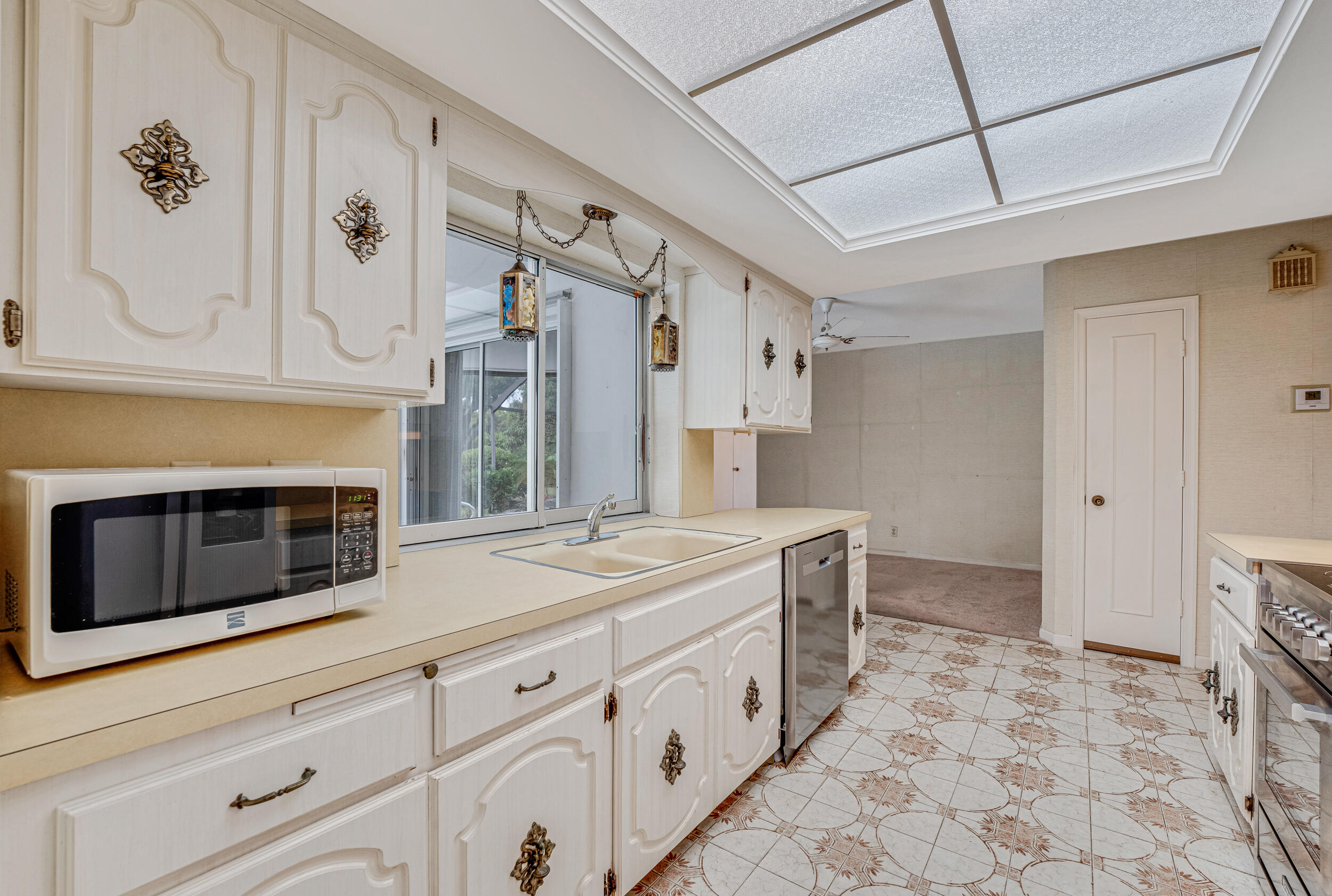 22086 East Soliel Circle Boca Raton, FL 33433 - Photo 21 of 47 21