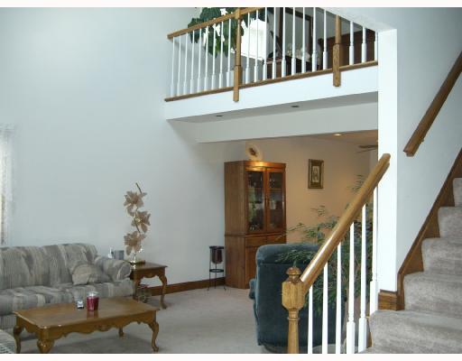 145 Acme Road Canonsburg, PA 15317 - Photo 2 of 8 Living Room.