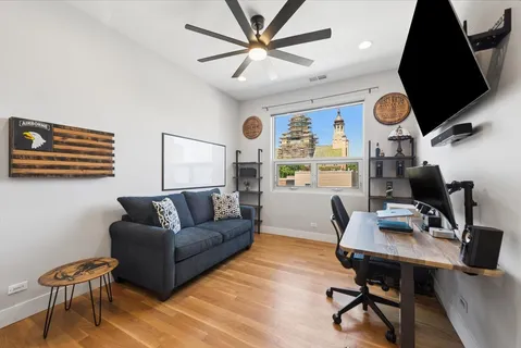 $715,000 | 2242 West Chicago Avenue, Unit 301, Chicago, IL 60622