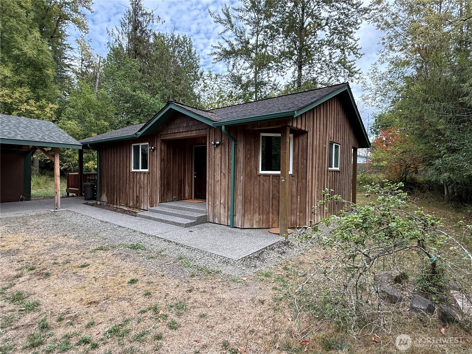 160 Hall Road Silverlake, WA 98645 - Photo 5 of 14 Gallery Image 5