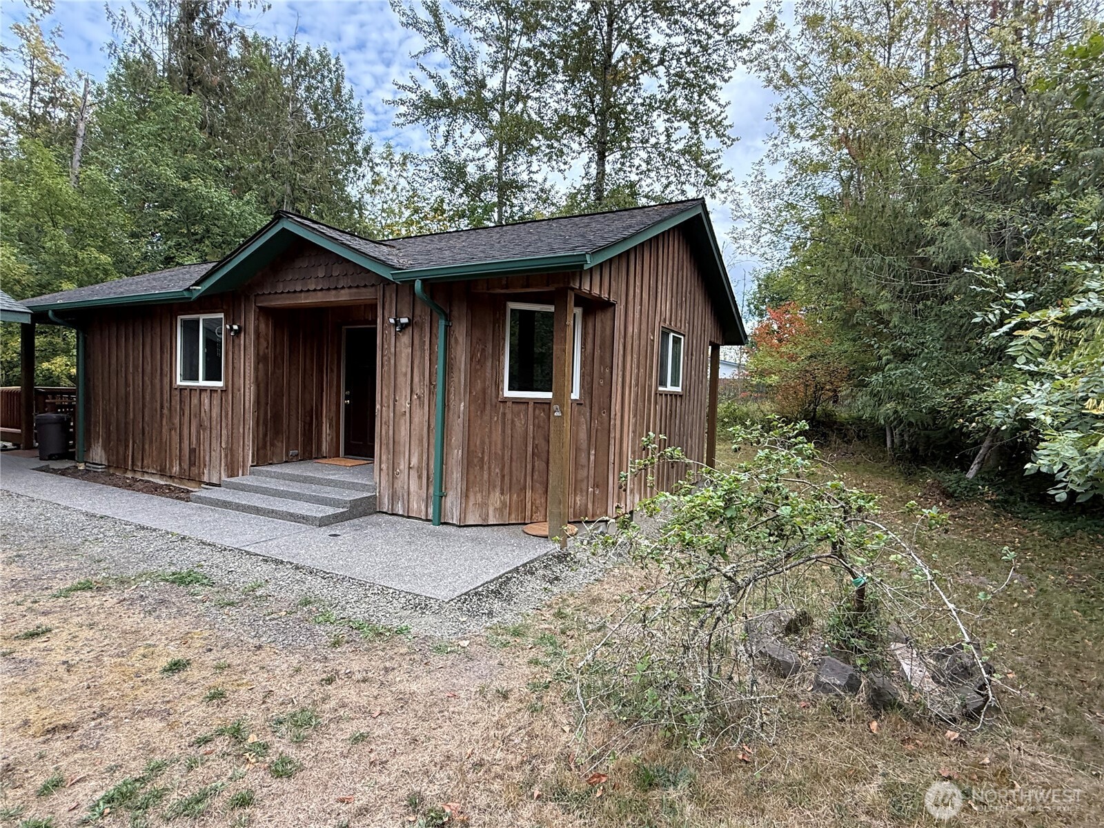 160 Hall Road Silverlake, WA 98645 - Photo 6 of 14 Gallery Image 6