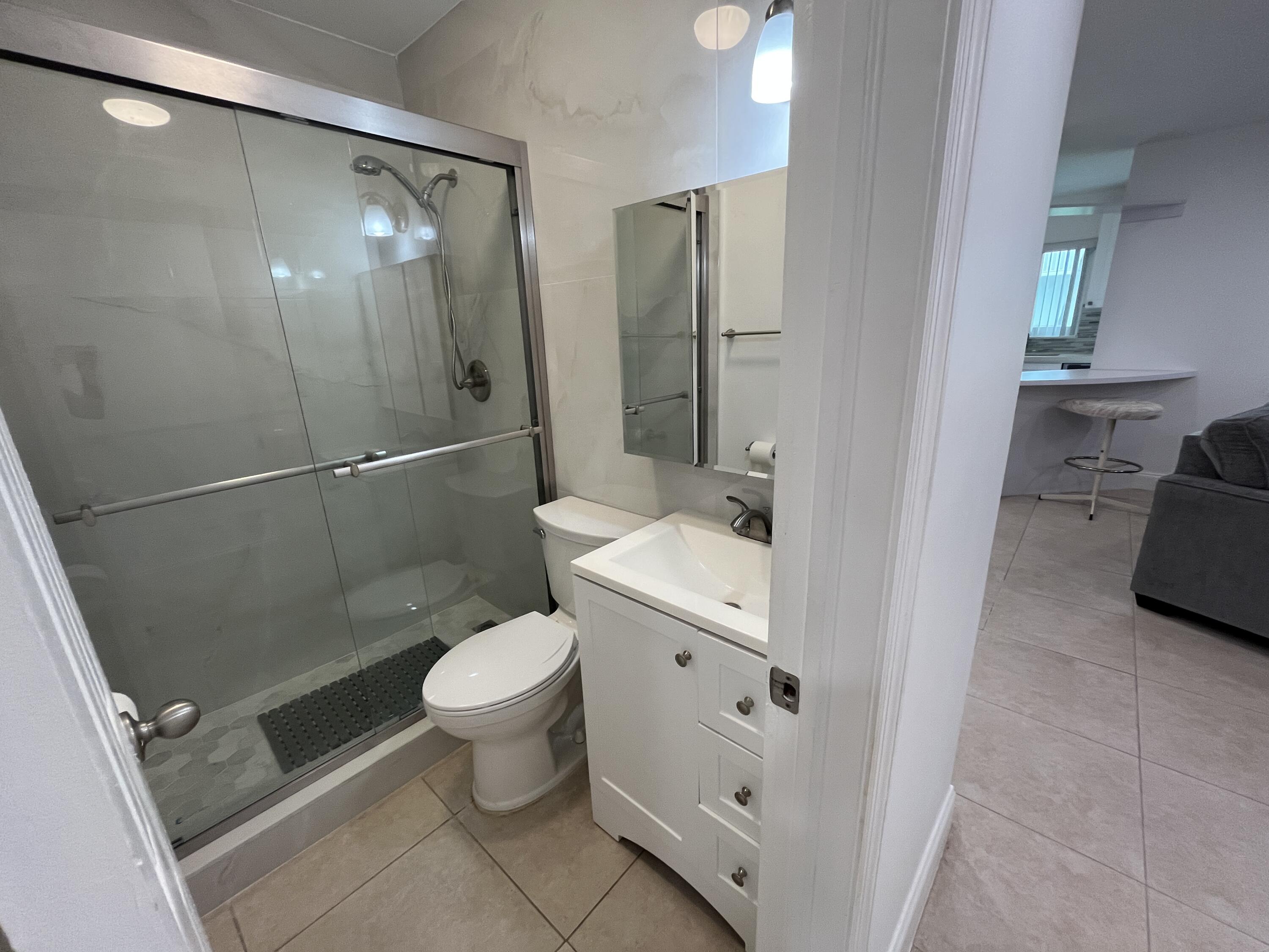 2100 Northeast 38th Street, Unit 128 Lighthouse Point, FL 33064 - Photo 10 of 28 IMG_7540 2