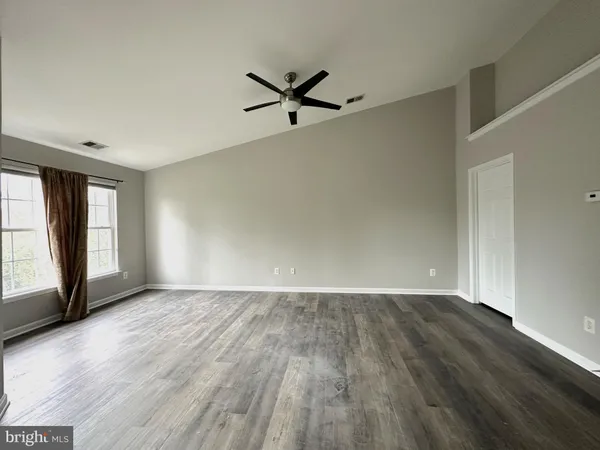 $3,300 | 22609 Welborne Manor Square, Ashburn, VA 20148