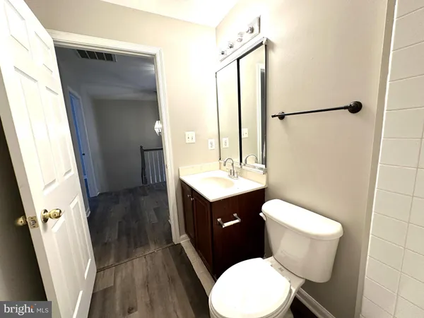 $3,300 | 22609 Welborne Manor Square, Ashburn, VA 20148