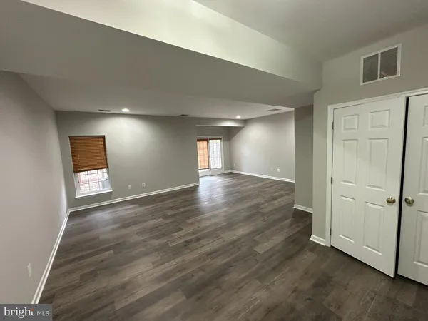 $3,300 | 22609 Welborne Manor Square, Ashburn, VA 20148