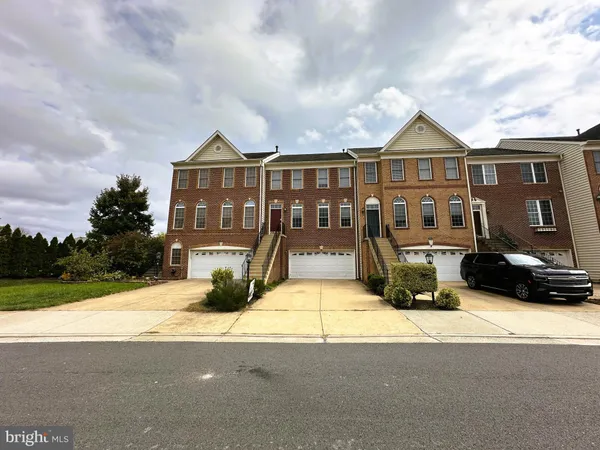 $3,300 | 22609 Welborne Manor Square, Ashburn, VA 20148